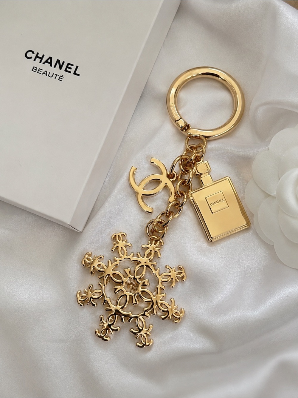 Gold Snowflake CC Perfume Bottle VIP Gift Bag Charm Keychain w/ Box